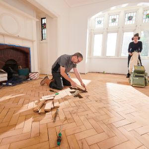 Renovação de piso de madeira