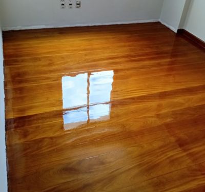 Restauração de piso de madeira